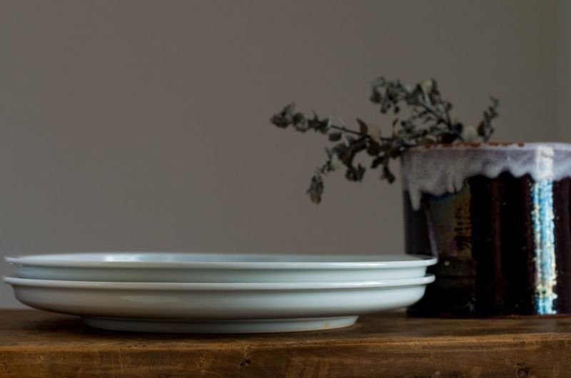 画像4: 阿部春弥　白磁 細リム８寸皿