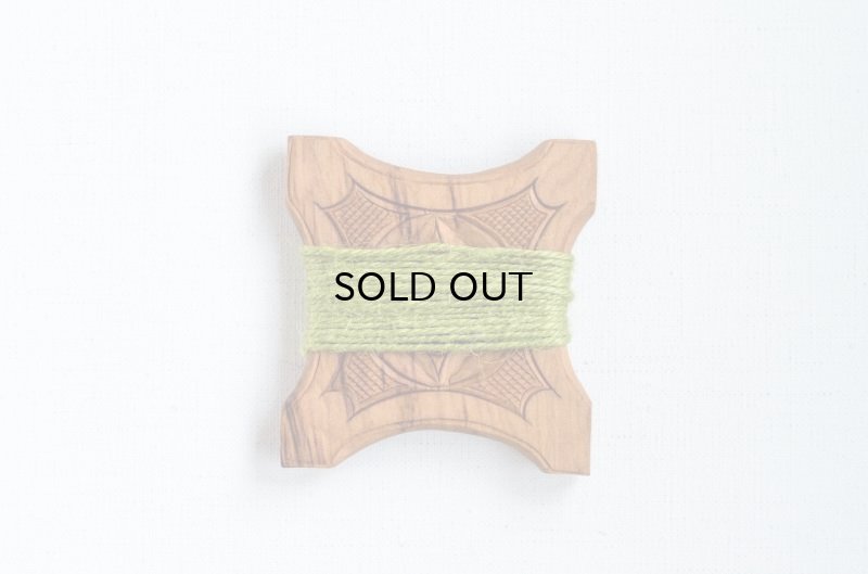 画像7: アイヌの手仕事 二風谷 木彫り 糸巻き ( 両面彫り )