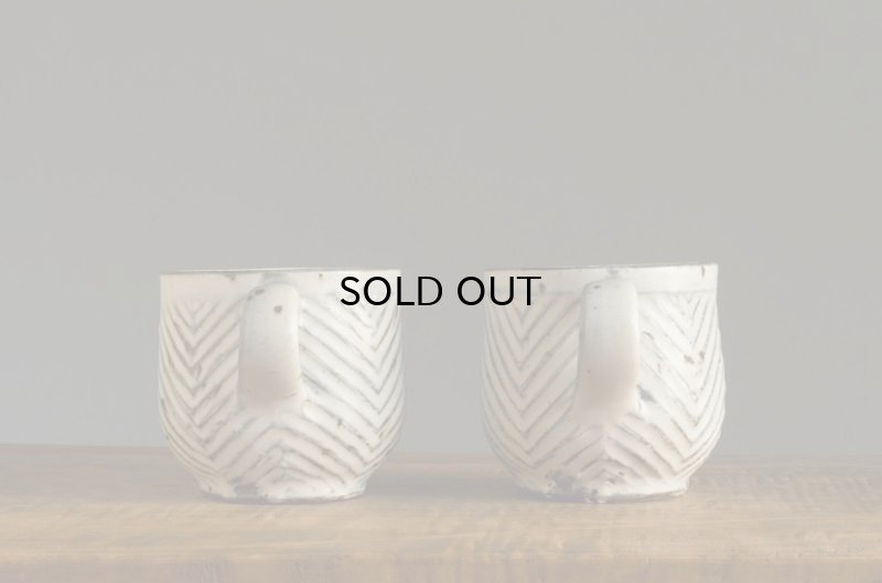 画像7: 福井一伯  粉引マットマグ 矢羽根 a.