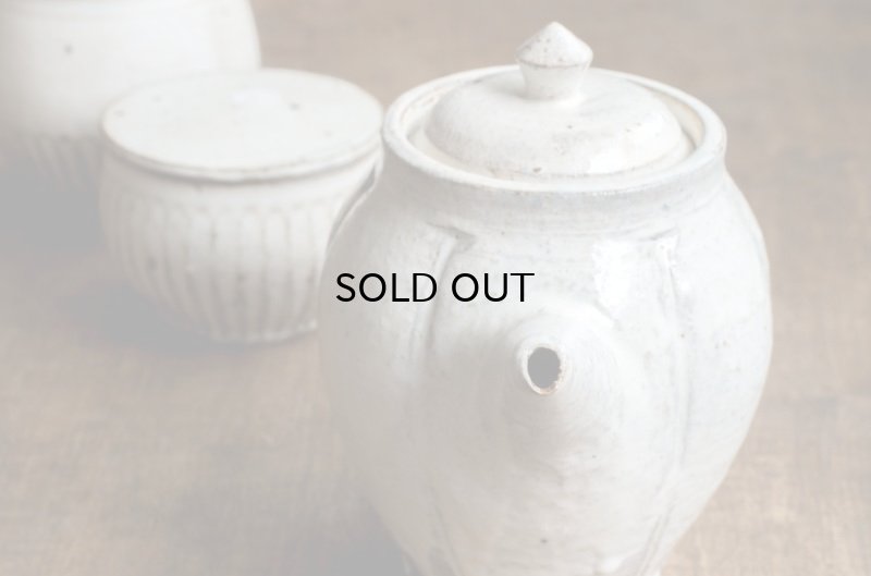 画像3: 福井一伯 　粉引輪花ポット・A